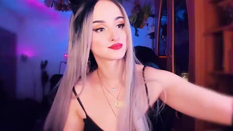 MiladyJolie online show from 7, 2, 2025