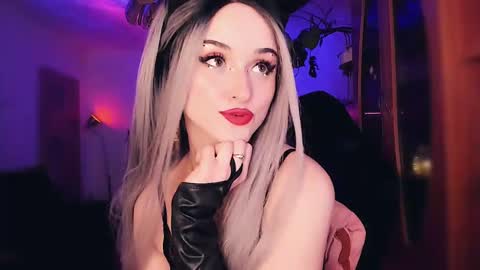 MiladyJolie online show from 25, 2, 2025