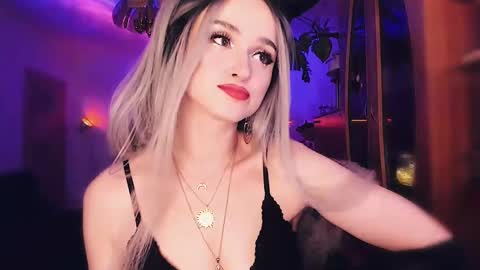 MiladyJolie online show from 4, 3, 2025