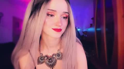 MiladyJolie online show from 11, 11, 2025