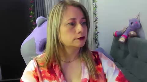 milagros_latin online show from 2, 12, 2025