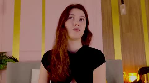 Snapshot of milalavson chatting on 6, 7, 2026 Mila online show from 6, 7, 2026