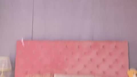 Snapshot of milalick chatting on 20, 4, 2026 milalick online show from 20, 4, 2026