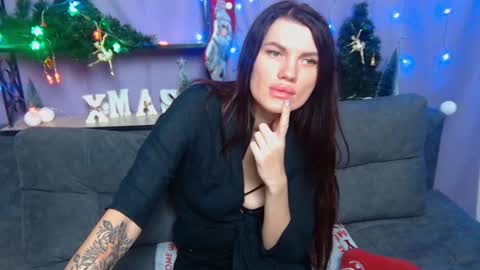 Snapshot of milaloona chatting on 21, 12, 2024 Milaloona online show from 21, 12, 2024