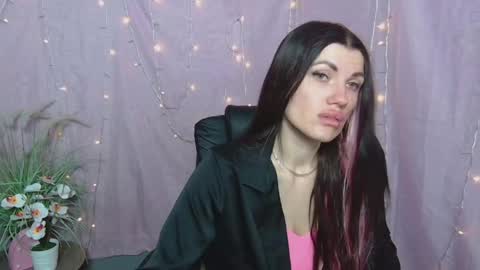 Snapshot of milaloona chatting on 22, 4, 2026 Milaloona online show from 22, 4, 2026