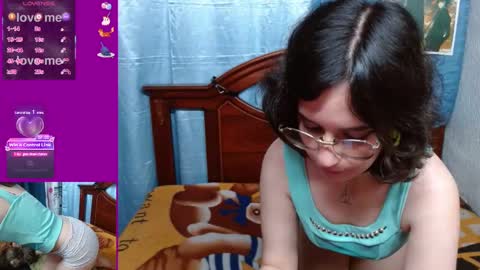 Mila-Lunala online show from 19, 2, 2025