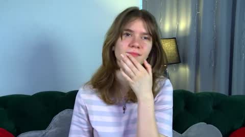 Mila online show from 5, 4, 2026