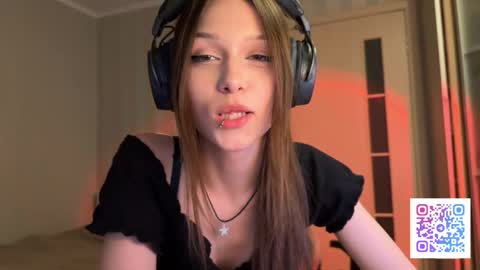 milamiuu online show from 8, 3, 2026