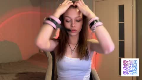 milamiuu online show from 7, 4, 2026