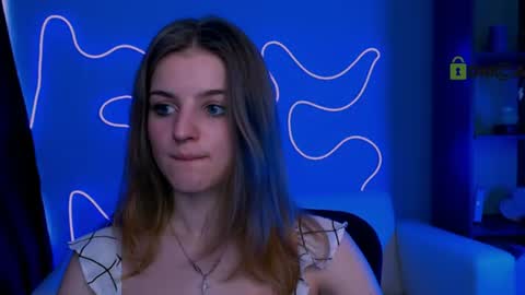 Snapshot of milamiuuu chatting on 17, 6, 2026 milamiuuu online show from 17, 6, 2026