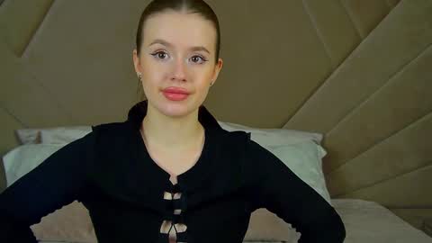 MilanaBalmain online show from 16, 1, 2025