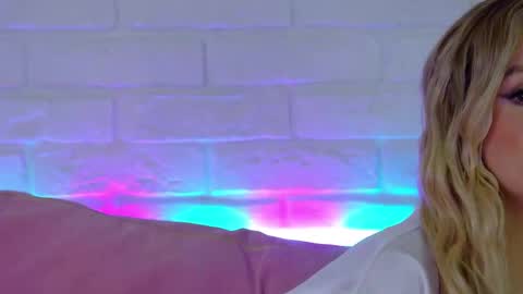 MilanaBalmain online show from 11, 3, 2026