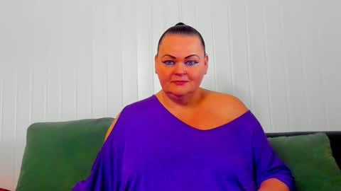 Lana online show from 10, 2, 2026