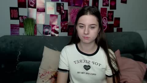 milanaroz online show from 13, 9, 2025