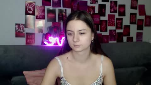 milanaroz online show from 17, 11, 2025