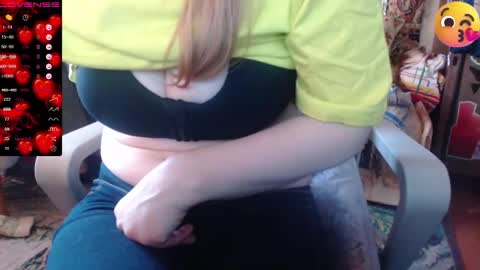 Luna-- link in bio online show from 23, 2, 2025