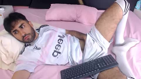 milanzaire online show from 29, 9, 2025