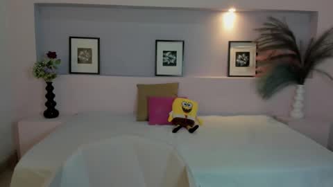 Mila Rose online show from 10, 1, 2025