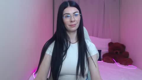 Snapshot of milasecretsss chatting on 8, 5, 2026 milasecretsss online show from 8, 5, 2026