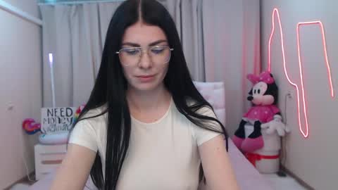 Snapshot of milasecretsss chatting on 22, 5, 2026 milasecretsss online show from 22, 5, 2026