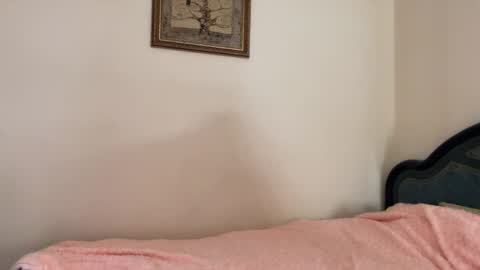 Snapshot of milav_ chatting on 24, 5, 2026 Lana online show from 24, 5, 2026