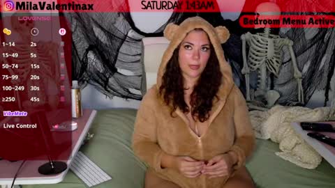 Mila Valentina online show from 18, 10, 2025