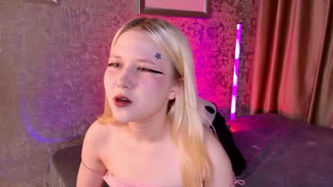 Mia online show from 25, 5, 2026