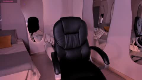 Miley Cruz  IG miley model23 online show from 12, 12, 2024