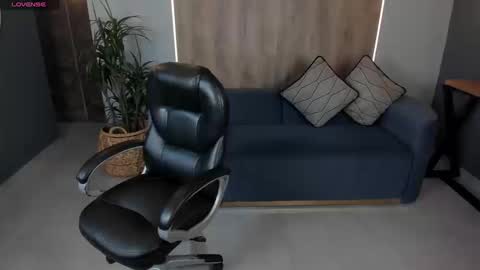 Miley Cruz  IG miley model23 online show from 8, 9, 2025