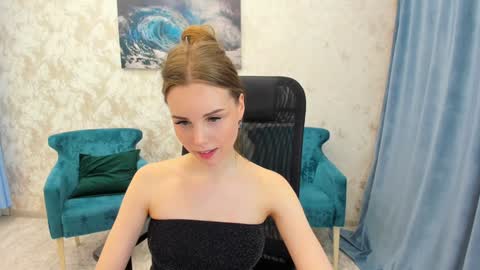 mileygloss online show from 4, 2, 2025