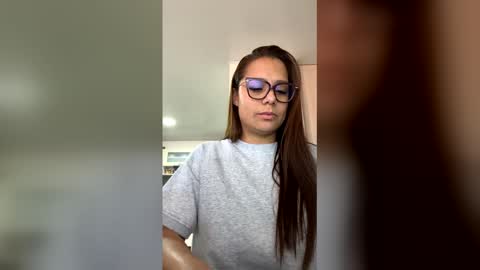 Snapshot of milf__pretty chatting on 1, 5, 2026 Melissa online show from 1, 5, 2026