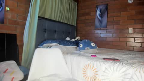 Snapshot of milf_darling chatting on 31, 1, 2025 Victoria online show from 31, 1, 2025