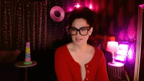 Milf Lacey online show from 6, 8, 2026