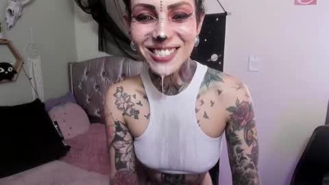 Isabella online show from 25, 2, 2025