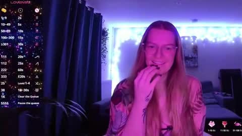 Milf Tara36 online show from 5, 1, 2025