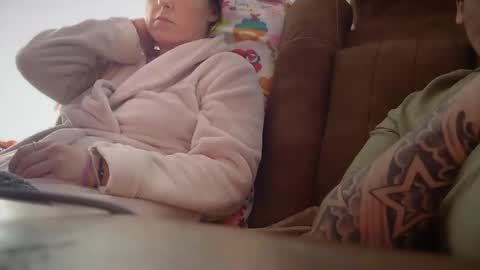 Snapshot of milfanddilf696969 chatting on 31, 12, 2024 milfanddilf696969 online show from 31, 12, 2024