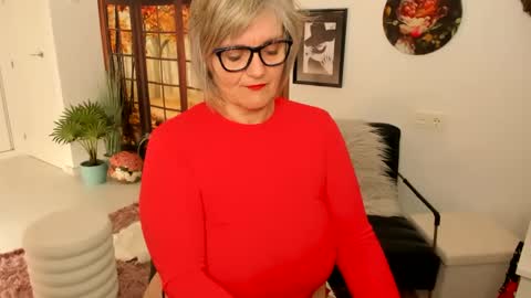 MilfElla online show from 27, 2, 2025