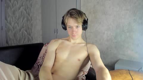 Isaac online show from 7, 2, 2025