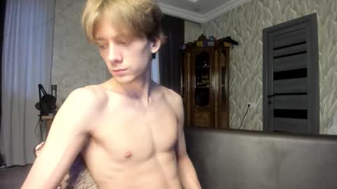 Isaac online show from 15, 2, 2026