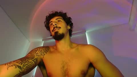 milkoffee online show from 8, 4, 2026