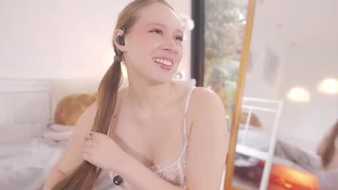 milky_0 online show from 31, 5, 2026