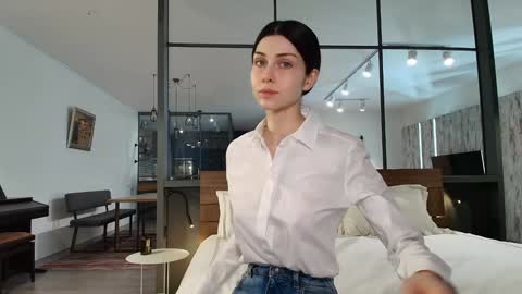 milla bella online show from 21, 3, 2026