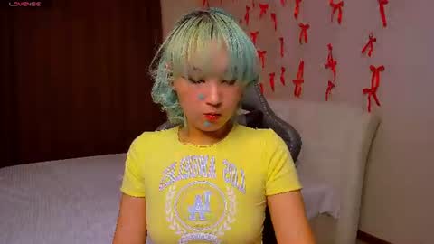 Snapshot of milla_waves chatting on 16, 7, 2026 Milla or just Mi online show from 16, 7, 2026