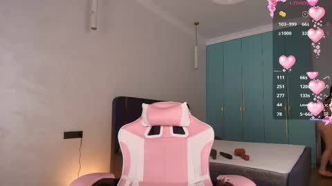 Snapshot of millaa_bella chatting on 26, 4, 2026 millaa_bella online show from 26, 4, 2026