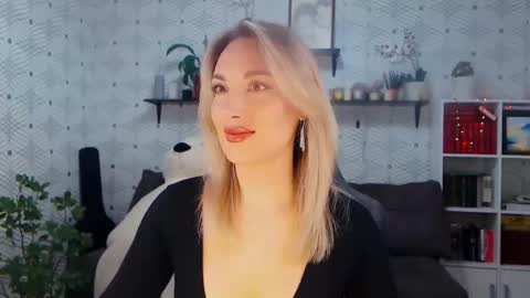 MillaXQueen online show from 20, 4, 2026