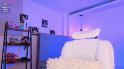 miller_vanessa_ online show from 7, 4, 2026