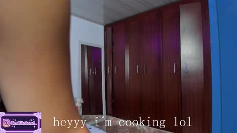        online show from 3, 10, 2025