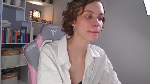 Snapshot of milly_ross23 chatting on 13, 12, 2024 Milly online show from 13, 12, 2024