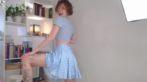 Snapshot of milly_ross23 chatting on 20, 12, 2024 Milly online show from 20, 12, 2024