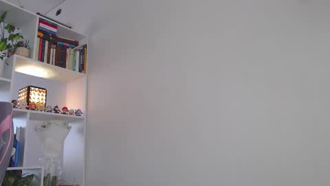 Snapshot of milly_ross23 chatting on 15, 2, 2025 Milly online show from 15, 2, 2025